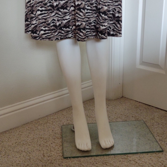 Jonathan Martin Sleeveless Fit & Flare Dress sz6 EUC - Picture 9 of 13